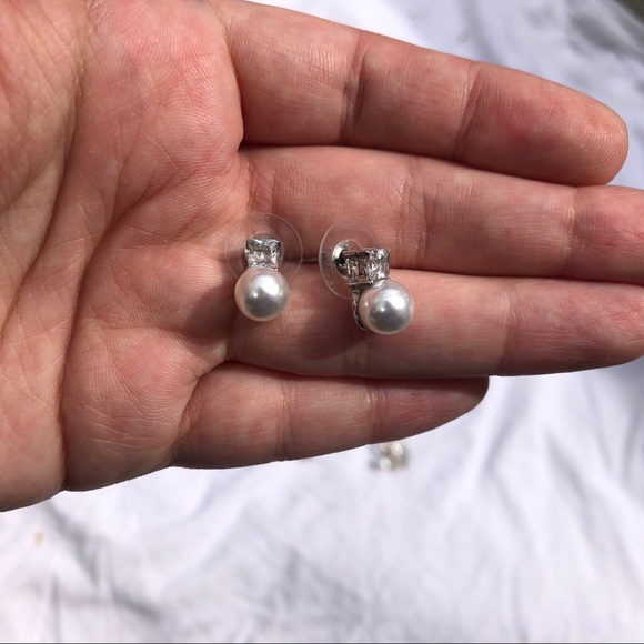 9 pair lot // PEARL & RHINESTONE fashion earring set - Picture 7 of 7